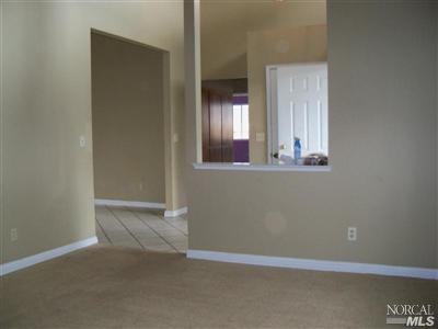 207 Suffolk Pl, Winters, CA 95694 photo 7
