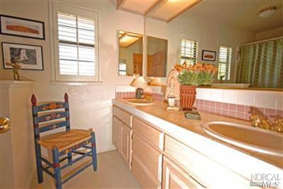 116 Cobblestone Ct, Novato, CA 94945 photo 10