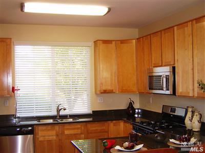 300 Cornell St, Windsor, CA 95492 photo 4