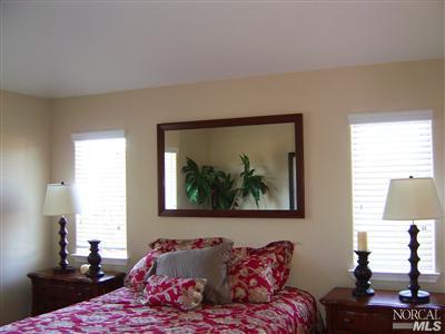 300 Cornell St, Windsor, CA 95492 photo 12