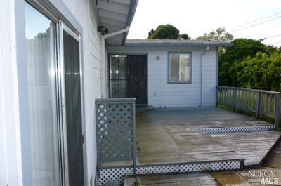 2910 Webb St, Vallejo, CA 94591 photo 2