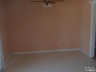 135 Stephanie Ct, Vallejo, CA 94589 photo 3