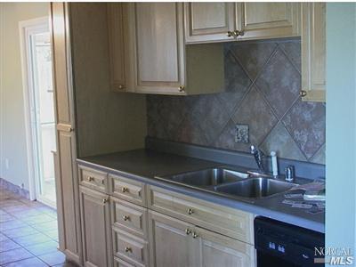2054 Peach Tree Dr, Fairfield, CA 94533 photo 10