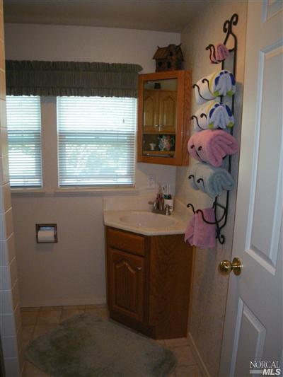 895 W School St, Cotati, CA 94931 photo 12