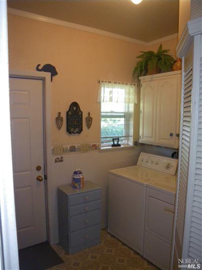895 W School St, Cotati, CA 94931 photo 6