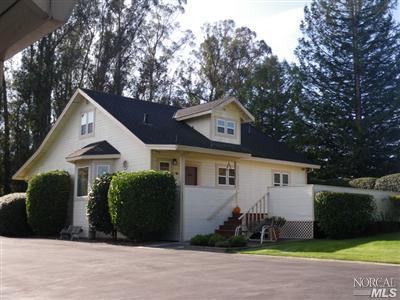 895 W School St, Cotati, CA 94931 photo 3