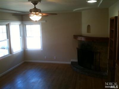 551 Wallace Ave, Vallejo, CA 94590 photo 2