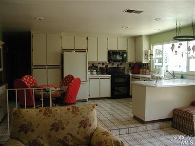 320 Smith Dr, Petaluma, CA 94952 photo 5