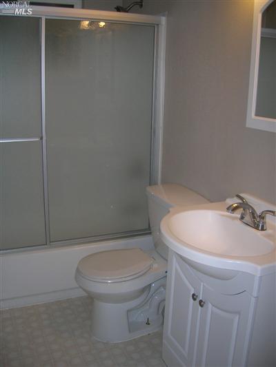 1054 1st St, Fairfield, CA 94533 photo 6