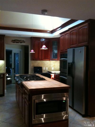 520 Walnut Ave, Vacaville, CA 95688 photo 6