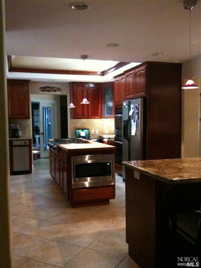 520 Walnut Ave, Vacaville, CA 95688 photo 4