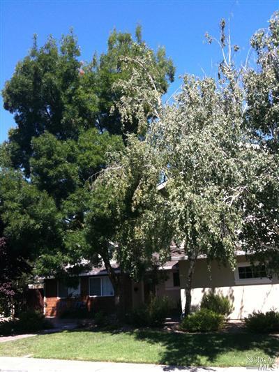 520 Walnut Ave, Vacaville, CA 95688 photo 2