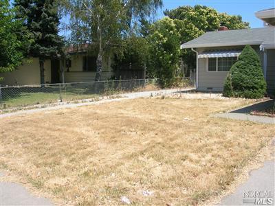 236 Lawrence St, Fairfield, CA 94533 photo 4