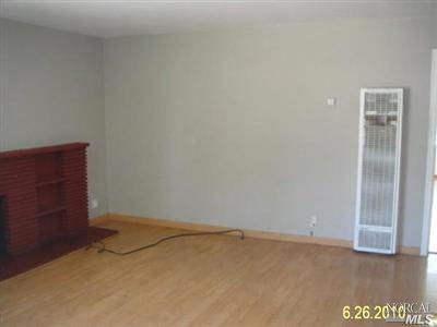 2421 Alameda St, Vallejo, CA 94590 photo 3