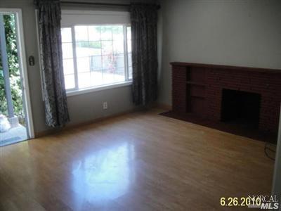 2421 Alameda St, Vallejo, CA 94590 photo 4