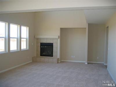 886 Hampton St, Vacaville, CA 95687 photo 5