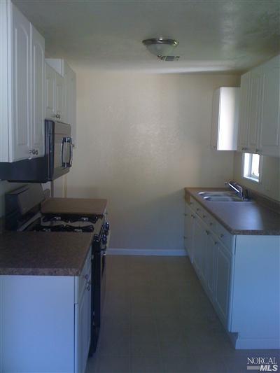 815 Stella St, Vallejo, CA 94589 photo 2