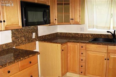 331 Pepper Dr, Vallejo, CA 94589 photo 2