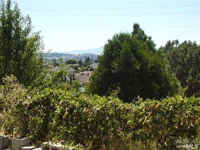165 Bluebird Ct, Vallejo, CA 94591 photo 2
