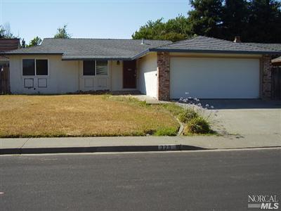 329 Adobe Dr, Vacaville, CA 95687 photo 1
