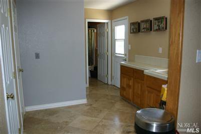 4464 Clancy Ln, Vacaville, CA 95688 photo 8