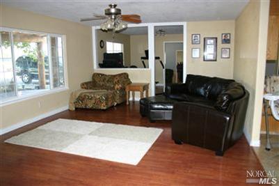 4464 Clancy Ln, Vacaville, CA 95688 photo 4