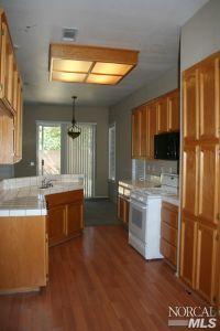 440 Stern Ct, Dixon, CA 95620 photo 2
