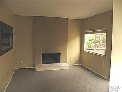 12 Elda Dr, San Rafael, CA 94903 photo 4