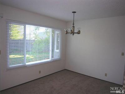 419 Hartwick Ln, Fairfield, CA 94533 photo 3