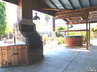 9826 Keith Ct, Windsor, CA 95492 photo 11