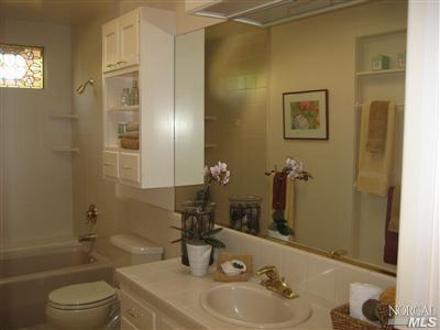 Undisclosed, Tiburon, CA 94920 photo 18