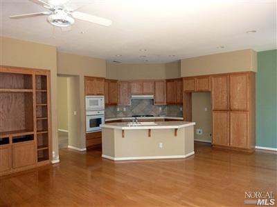 496 Mountain Meadows Dr, Fairfield, CA 94534 photo 2