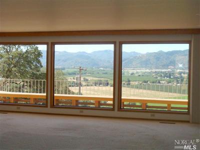 275 View Dr, Ukiah, CA 95482 photo 3