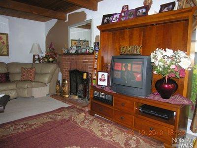 804 Lincoln St, Winters, CA 95694 photo 2