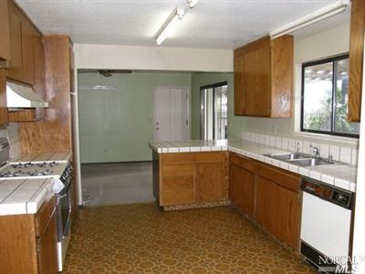 945 Oak St, Sonoma, CA 95476 photo 3