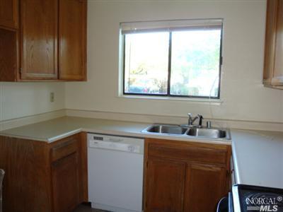 113 Elbridge Ave #F, Cloverdale, CA 95425 photo 3