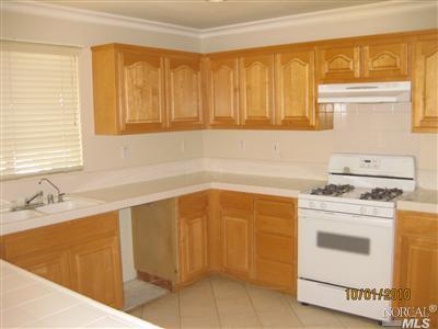 5002 Zinfandel Ln, Vallejo, CA 94591 photo 3