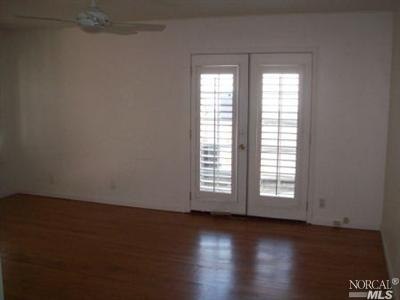 438 Springvalley Dr, Vacaville, CA 95687 photo 4