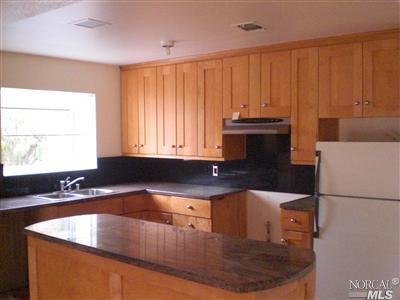 175 Rutgers Ct, Vallejo, CA 94589 photo 3