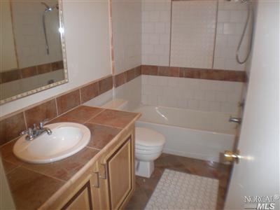 175 Rutgers Ct, Vallejo, CA 94589 photo 6