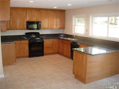 755 Corte Granada Ct, Vacaville, CA 95688 photo 3