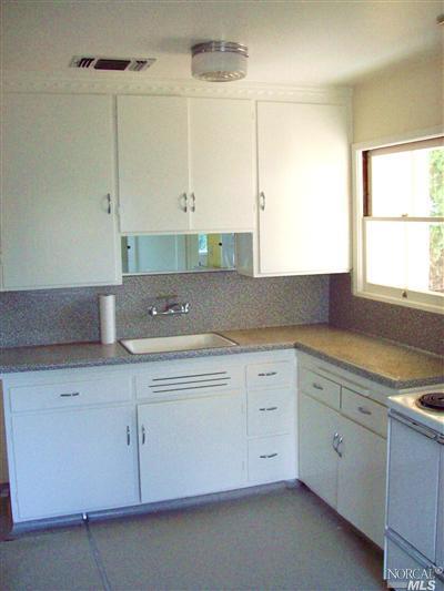 609 W A St, Dixon, CA 95620 photo 5