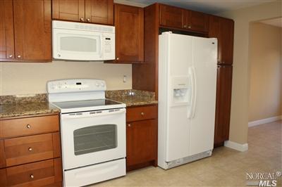 940 Daniel St, Fairfield, CA 94533 photo 4