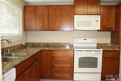940 Daniel St, Fairfield, CA 94533 photo 3