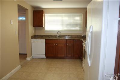 940 Daniel St, Fairfield, CA 94533 photo 5