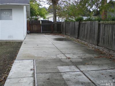 339 Swan Way, Vallejo, CA 94589 photo 5