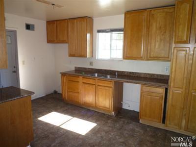 385 Sawyer St, Vallejo, CA 94589 photo 3