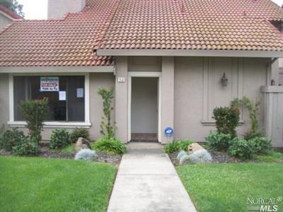 52 Del Prado Cir, Fairfield, CA 94533 photo 1