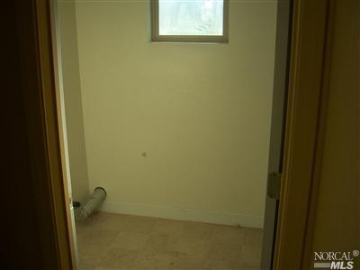 1122 E 5th St, Benicia, CA 94510 photo 8