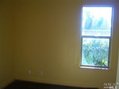 1122 E 5th St, Benicia, CA 94510 photo 5